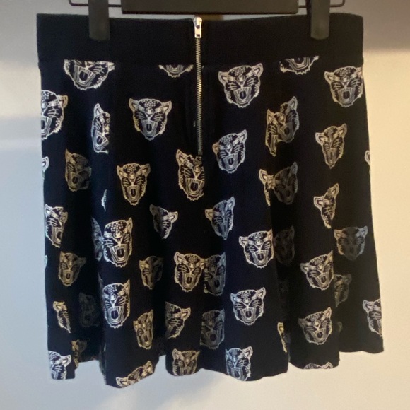 Black & White H&M Tiger Print Zip-Up Skirt, Size M/8 - Picture 1 of 5